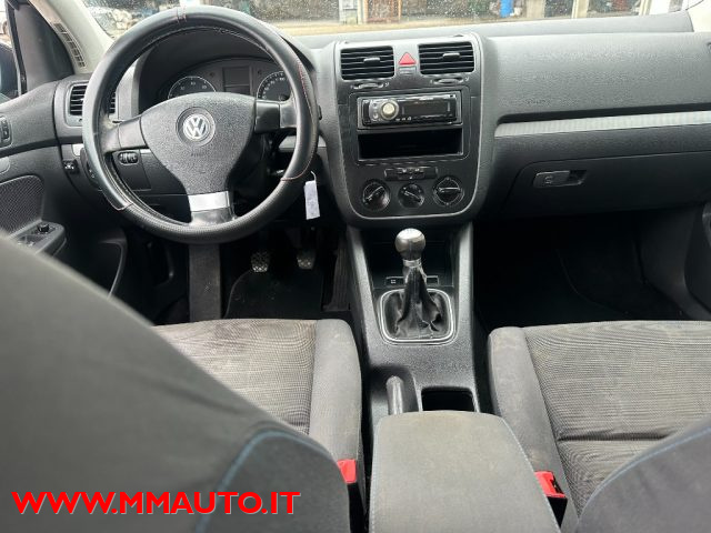 VOLKSWAGEN Golf usata, con Autoradio