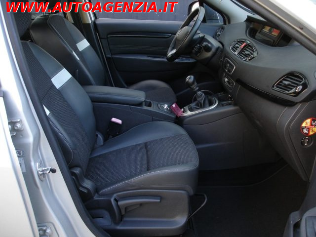 RENAULT Scenic usata 11