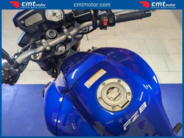 YAMAHA FZ8 usata 12