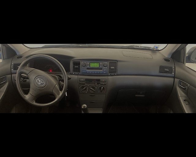 TOYOTA Corolla usata, con Autoradio