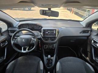 PEUGEOT 208 usata, con Sedile posteriore sdoppiato