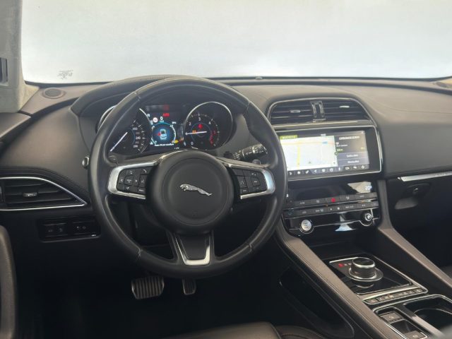 JAGUAR F-Pace usata, con Controllo trazione