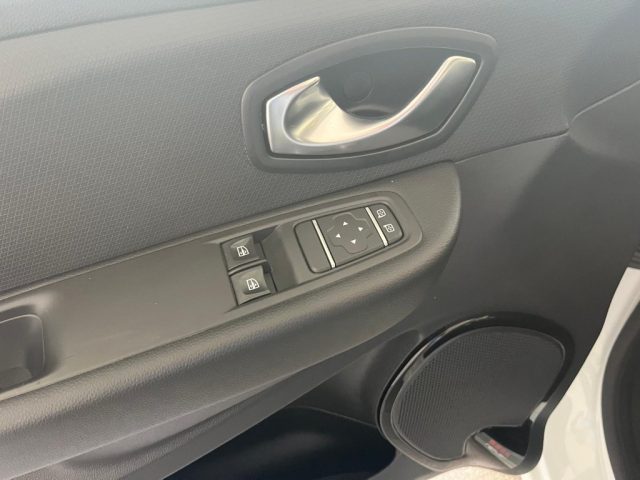 RENAULT Clio usata 16
