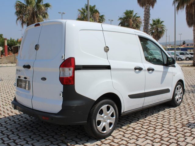 FORD Transit Courier usata, con Alzacristalli elettrici