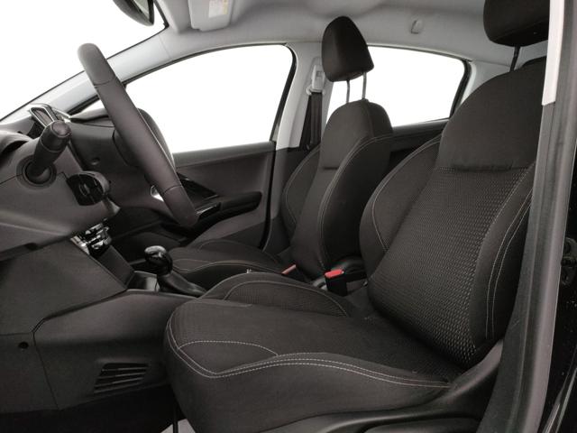 PEUGEOT 208 usata, con Alzacristalli elettrici