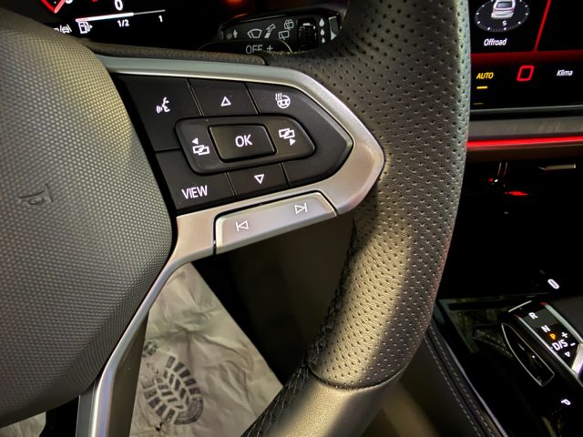 VOLKSWAGEN Touareg usata, con Cruise Control