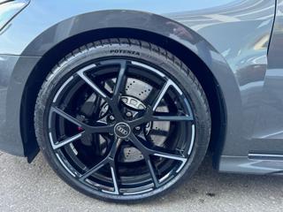 AUDI RS usata, con Autoradio