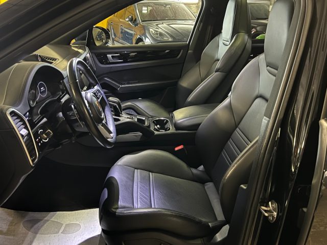 PORSCHE Cayenne usata, con Cerchi in lega