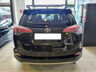 TOYOTA RAV 4 usata, con Autoradio