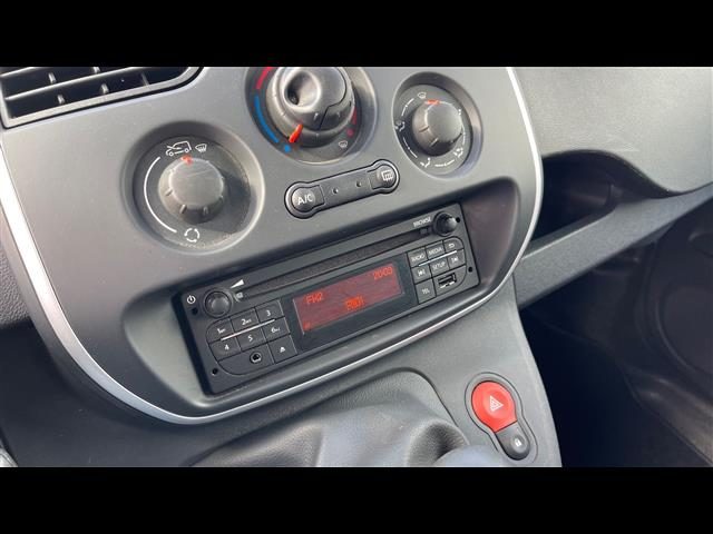 RENAULT Kangoo usata 14