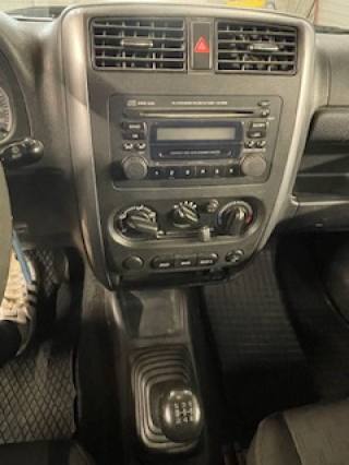 SUZUKI Jimny usata, con Servosterzo