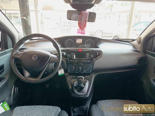 LANCIA Ypsilon usata, con ESP