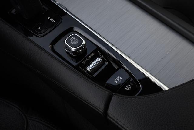 VOLVO XC90 usata, con Servosterzo
