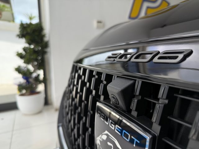 PEUGEOT 2008 usata, con Autoradio