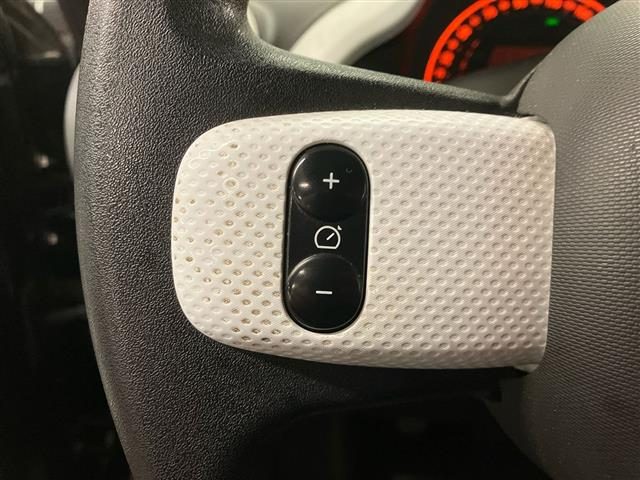 RENAULT Twingo usata 16