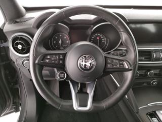 ALFA ROMEO Stelvio usata, con Controllo automatico clima