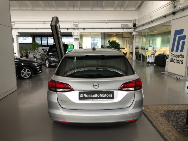 OPEL Astra usata, con Alzacristalli elettrici