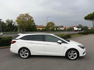 OPEL Astra usata, con Autoradio