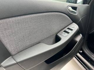 RENAULT Clio usata, con Fari LED