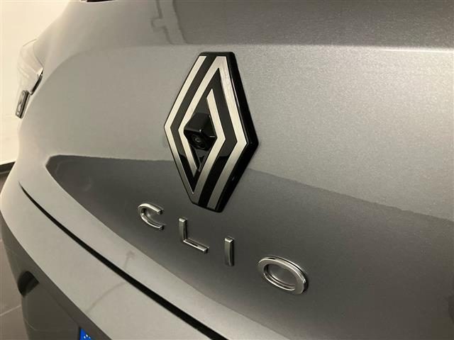 RENAULT Clio usata 24