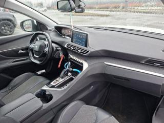PEUGEOT 3008 usata, con Climatizzatore automatico, 2 zone