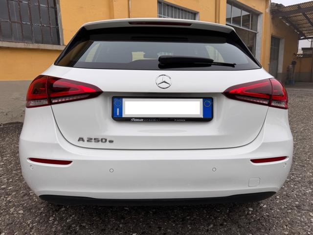 MERCEDES-BENZ A 250 usata, con Alzacristalli elettrici