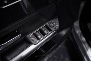 MERCEDES-BENZ GLA 200 usata, con Controllo automatico clima
