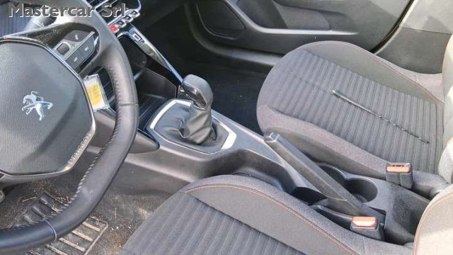 PEUGEOT 208 usata, con Boardcomputer