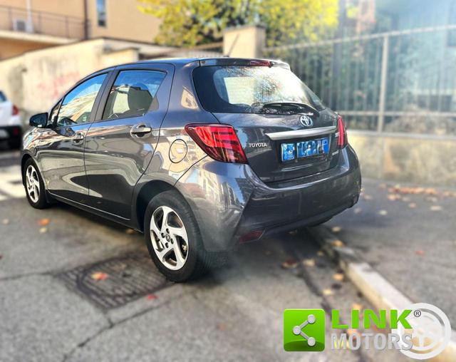 TOYOTA Yaris usata, con Sedile posteriore sdoppiato