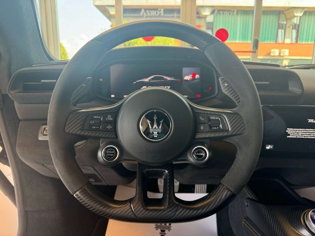 MASERATI MC20 usata, con Boardcomputer