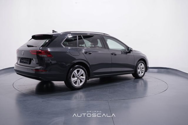 VOLKSWAGEN Golf Variant usata, con Autoradio
