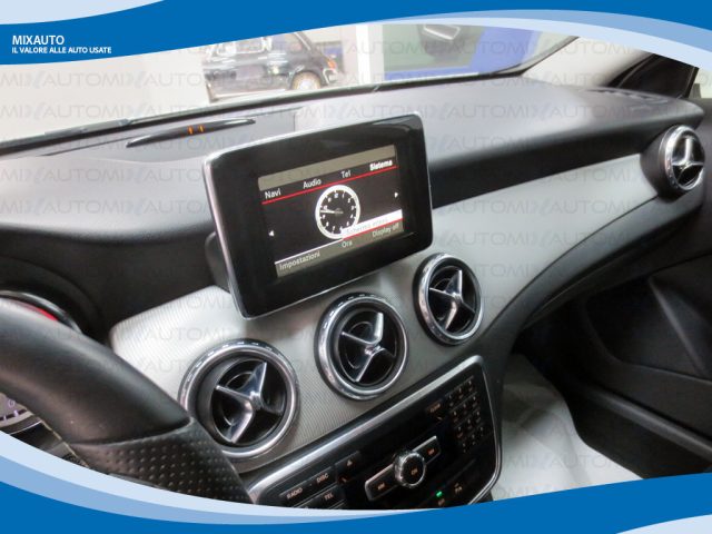 MERCEDES-BENZ GLA 200 usata, con Alzacristalli elettrici