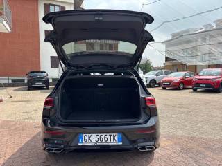 VOLKSWAGEN Golf usata, con Autoradio