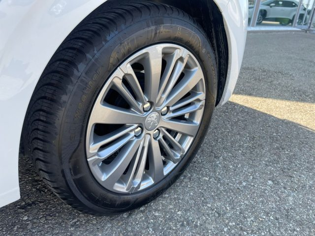 PEUGEOT 208 usata, con Sensore di luce