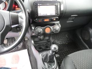 TOYOTA Urban Cruiser usata, con Cerchi in lega