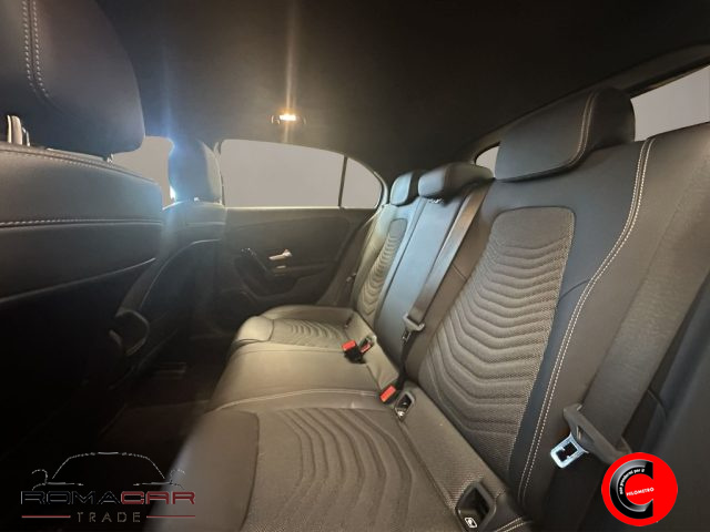MERCEDES-BENZ A 180 usata, con Fari LED