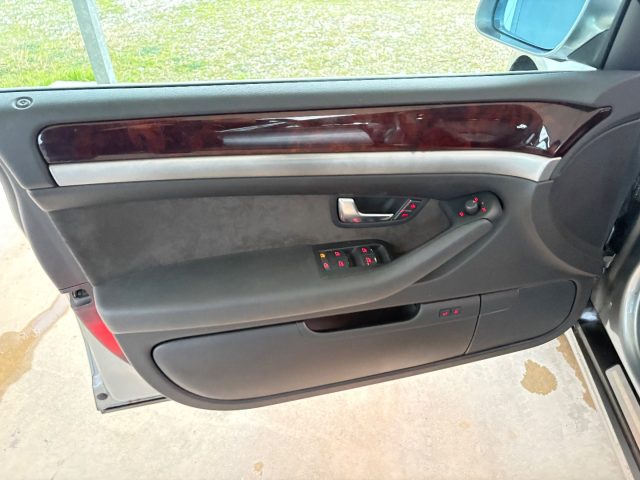 AUDI A8 usata, con Volante multifunzione