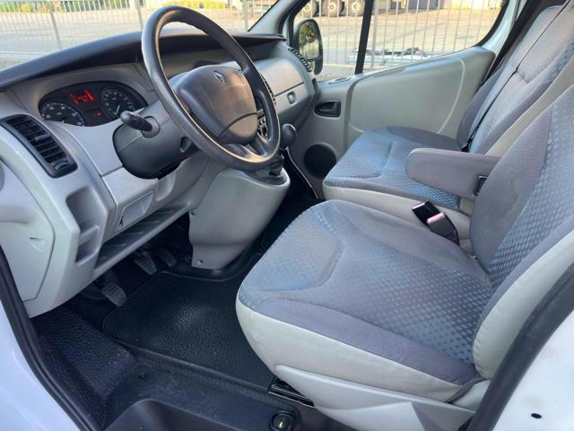 RENAULT Trafic usata, con Fendinebbia