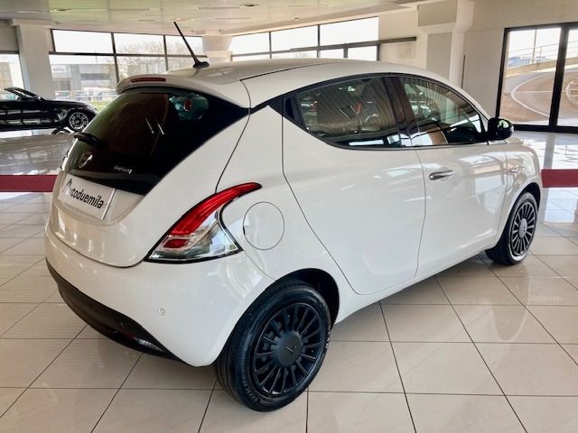 LANCIA Ypsilon usata, con Alzacristalli elettrici