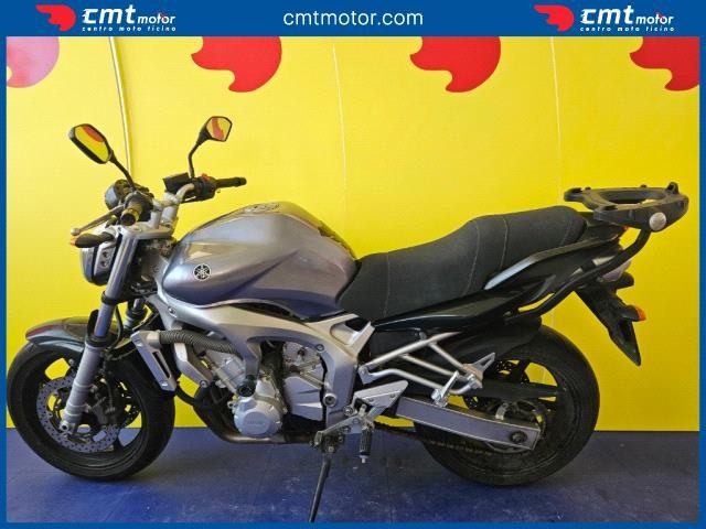 YAMAHA FZ6 usata 2