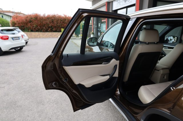 BMW X1 usata, con Specchietto retrovisore con funzione antiabbagliamento