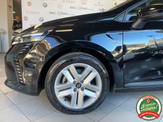 RENAULT Clio usata, con Luci diurne LED