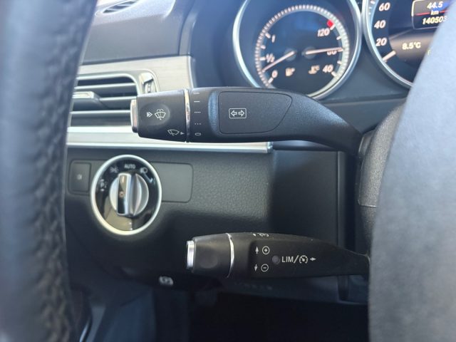 MERCEDES-BENZ E 200 usata, con Specchietti laterali elettrici