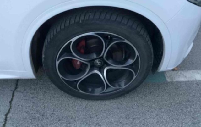 ALFA ROMEO Stelvio usata, con Cerchi in lega