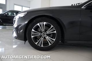 MERCEDES-BENZ E 220 usata, con Chiusura centralizzata senza chiave