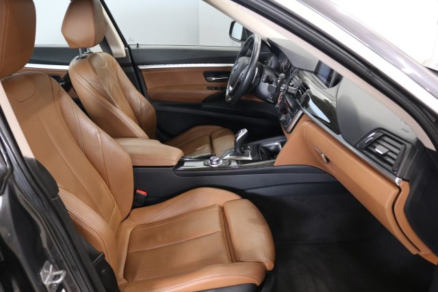 BMW 320 usata, con Fari Xenon