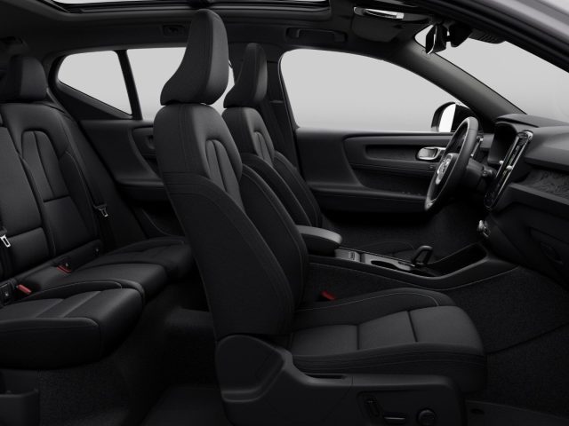 VOLVO EX40 usata, con Controllo trazione