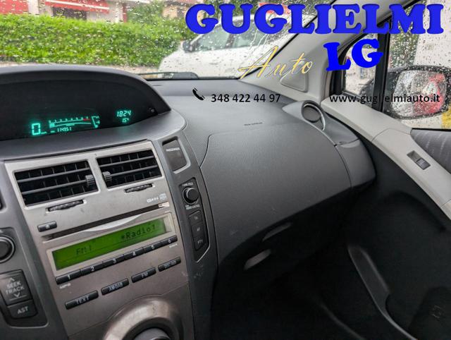 TOYOTA Yaris usata, con MP3
