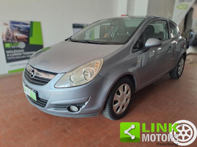 OPEL Corsa usata, con Sedile posteriore sdoppiato