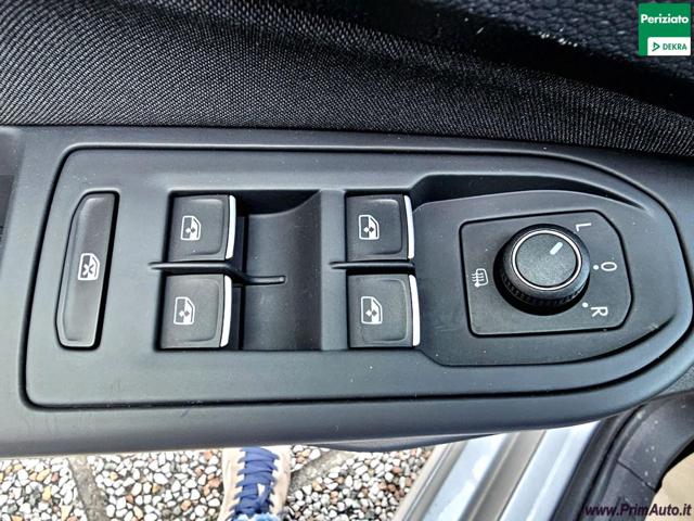 VOLKSWAGEN Golf usata, con Controllo elettronico della corsia